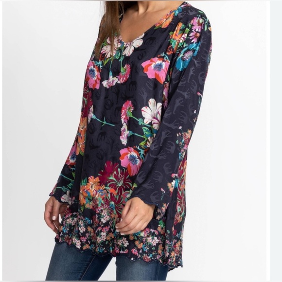 Johnny Was Tops - JOHNNY WAS XS Oasis Tandis Black Floral Giraffe Tunic Blouse Scalloped Hem Cuff